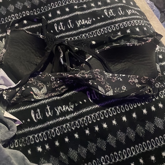 Cute - Picture 2 of 2